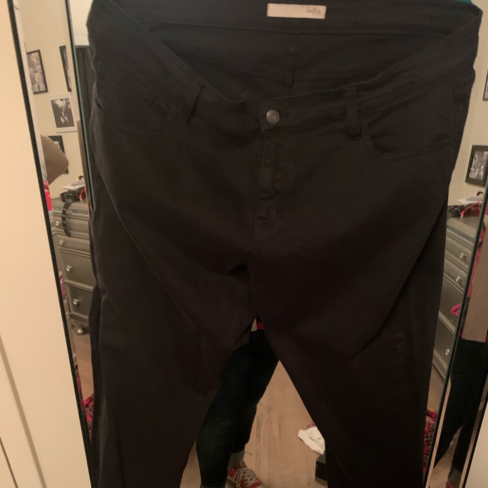Day trip black jeans